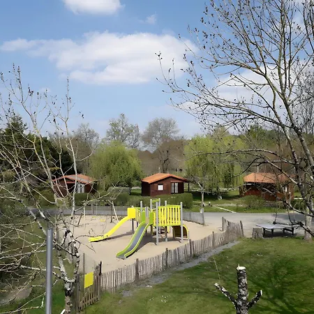 Bois 3 Domaine Les Epinettes Campingplatz Saint-Gervais (Vendee)