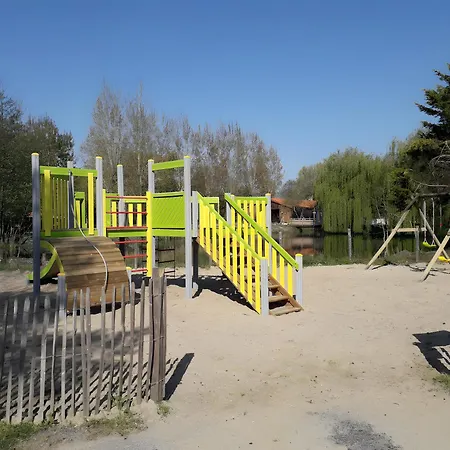 Bois 3 Domaine Les Epinettes キャンプ場