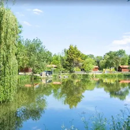 Campingplatz Bois 3 Domaine Les Epinettes Saint-Gervais (Vendee)