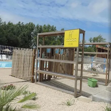 Bois 3 Domaine Les Epinettes Campingplatz Saint-Gervais (Vendee)